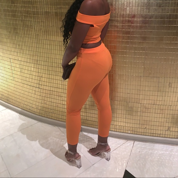 Two piece orange set - Picture 3 of 4